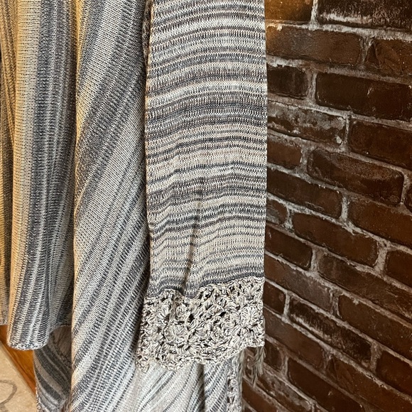 Forever 21 Shawl - Picture 2 of 2